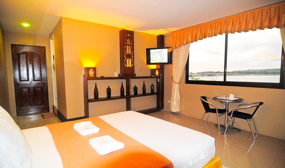 The Royal Coast Tourist Inn ปางเลา ภายนอก รูปภาพ
